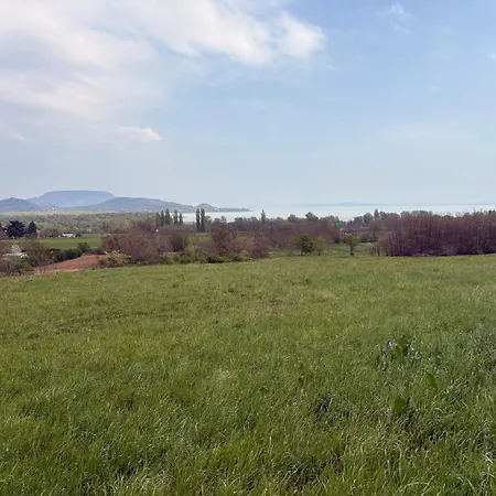 Balaton Newhill - Panorama View Homestay